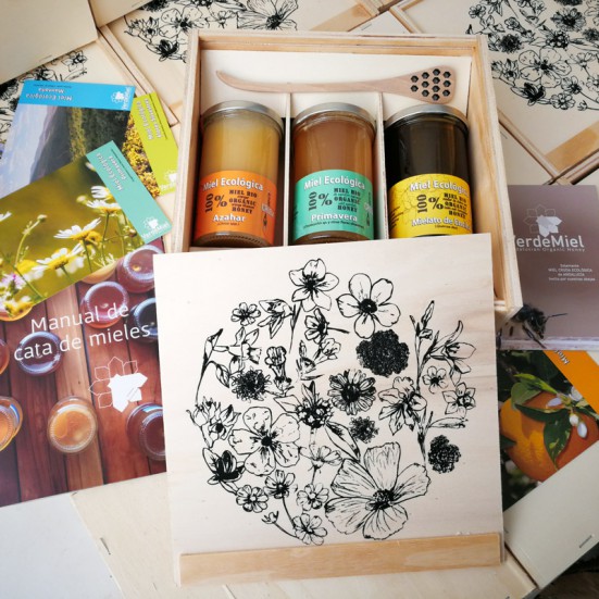 Gift box artisan organic honey